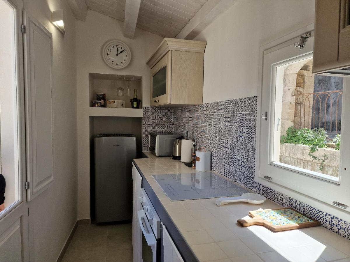 Ortigia Lifestyle 4 Seasons Villa Syracuse Exterior foto